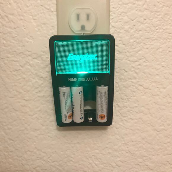 Energizer Recharge, Basic Charger for Rechargeable Batteries, 1 Count, Black - Picture 1 of 4